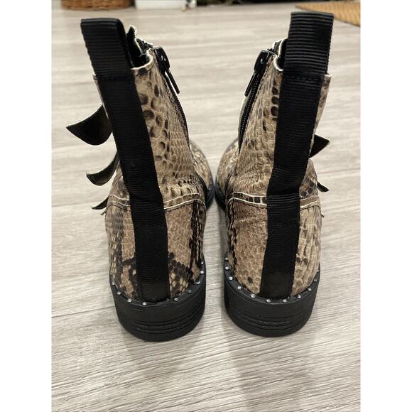 Ankle Boots Womens 9 Snake Print Comfort Statement Streetwear Casual - Picture 6 of 8